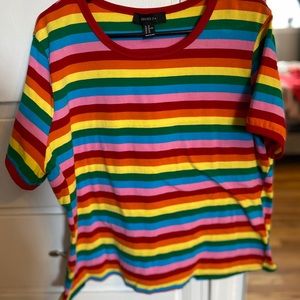 Scoop Neck Stretchy Tee